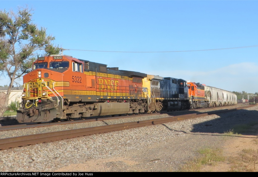 BNSF 5322 West